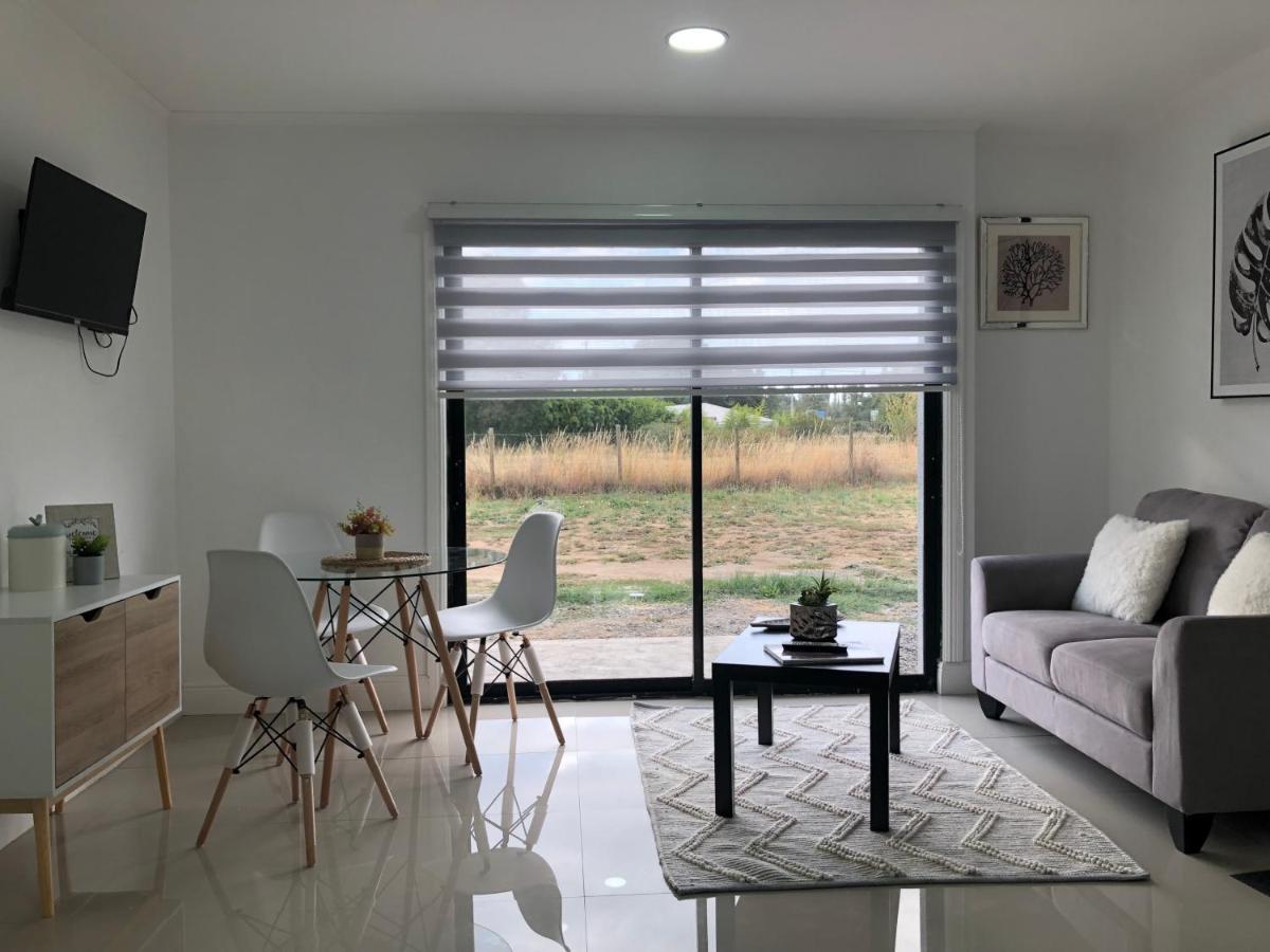 Apartamento Departamento Canelos, A Metros De Avenida Industrias- Incluye, Netflix Directv Aire Acondicionado, Internet *