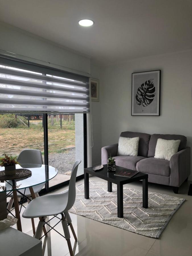 Apartamento Departamento Canelos, A Metros De Avenida Industrias- Incluye, Netflix Directv Aire Acondicionado, Internet *